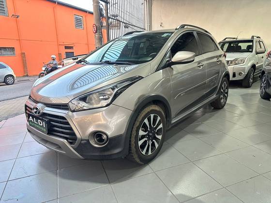 HYUNDAI HB20X 1.6 16V STYLE FLEX 4P MANUAL
